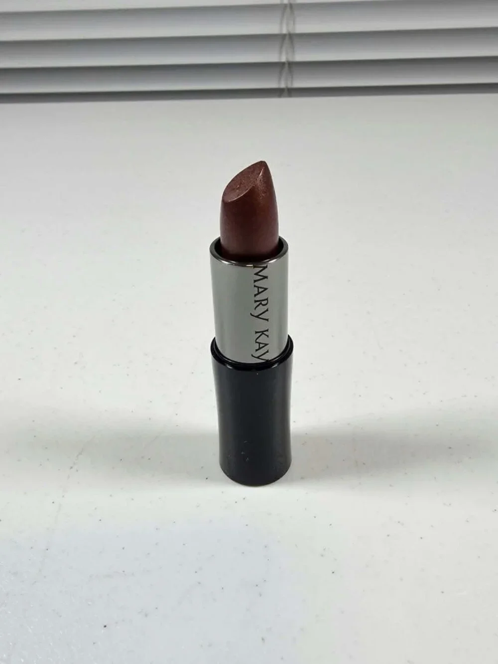MARY KAY CREME LIPSTICK BOYSENBERRY 027587 .13 OZ DISCONTINUED NEW IN BOX